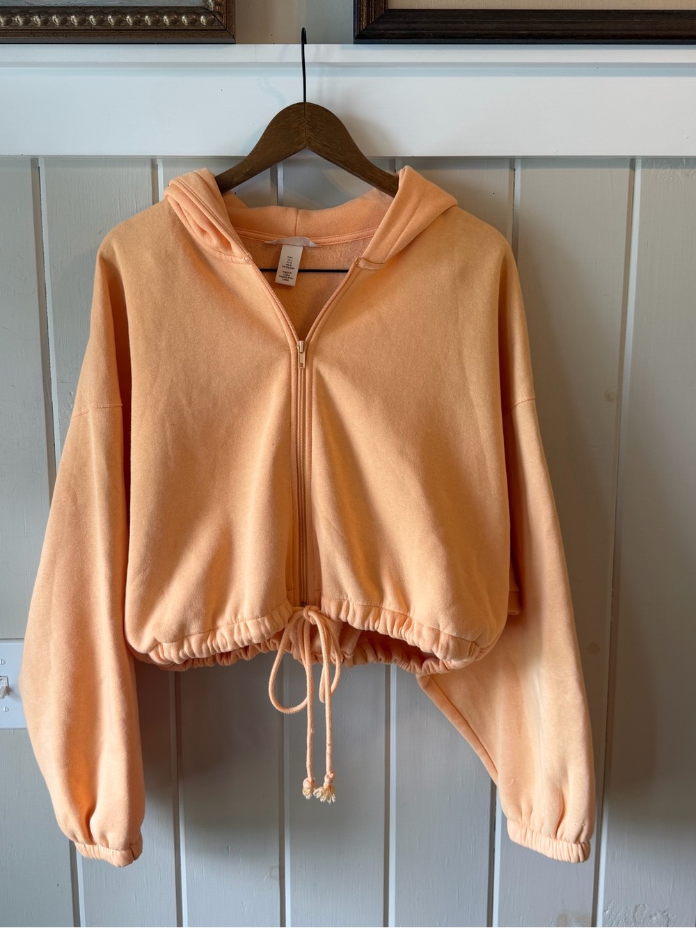 H&M Peach Orange Zip-Up Cropped Hooded Sweatshirt, Size Large NWOT